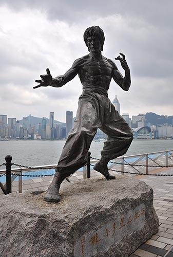 Statua Bruce Lee w Hongkongu